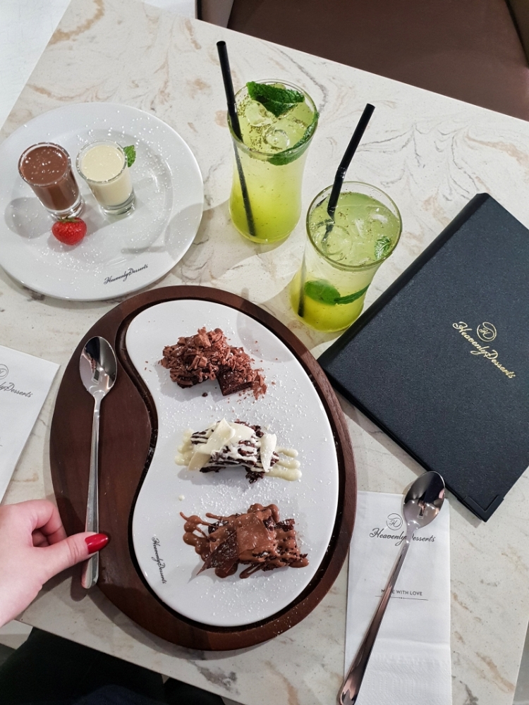 Heavenly Desserts Bradford -></noscript></noscript> www.whatsupcourtney.com #dessert #brownies #bradford #england” width=”822″ height=”1096″></p>
<p>To start the evening, we were greeted with a trio of brownies (Brownie points), a duo of chocolate shots – one white and one milk accompanied by refreshing Passionfruit Mojitos.</p>
<p>If you ever want to try drinking Nutella, the shots are for you! The chocolate shots were incredibly thick and moreish. Though I wished I had more strawberries to dunk in, and if you’re a chocolate fiend like me then this is just drinkable heaven.</p>
<p><img width=