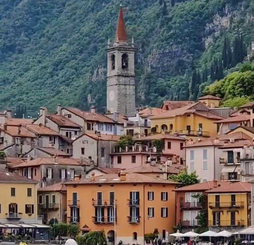 Best lake como towns in Italy, view of a lake como town called Varenna