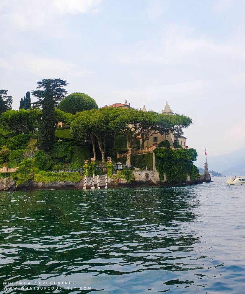 View of Villa del Babianello from the boat in Lake Como
