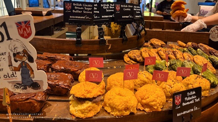 Scones and cookies at the Amam Londonberry bakery in shanghai