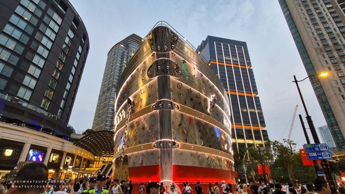 silver LV ship exterior Shanghai